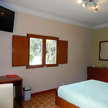 فندق مبيت وإفطار Quinta Laranjal Da Arrabida بالميلا